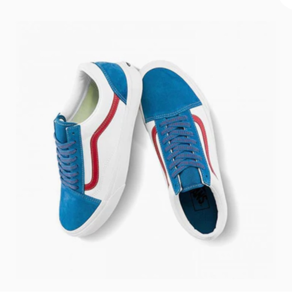 Vans - Picture 4 of 5
